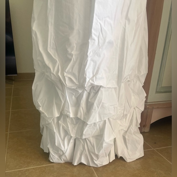 Moda | Maxi puff hem milkmaid bodice corset back dress. Size Medium. 100% cotton - Picture 2 of 8